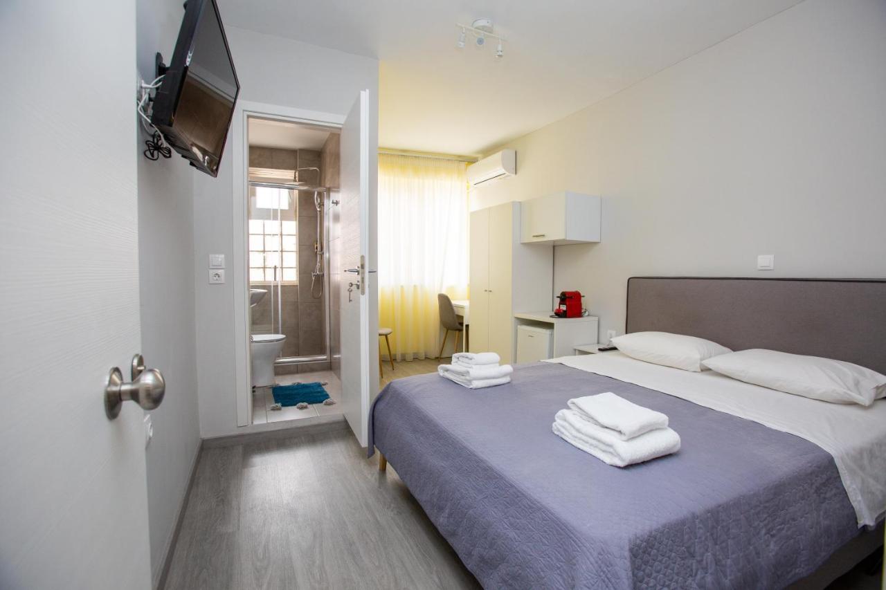 Raise Boutique Rooms In The Center Of Atenas Exterior foto